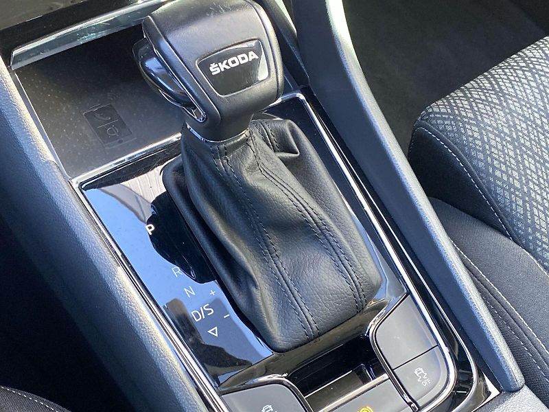Škoda Karoq (2022) 2.0 TDI DSG Style+ - fotka 14 z 37