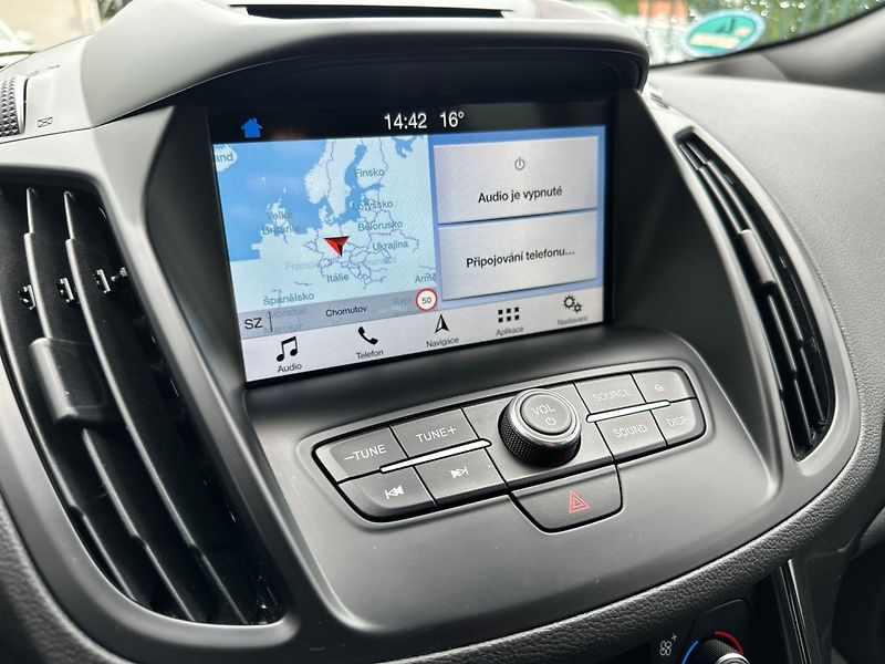 Ford Kuga (2019) 1,5EcoBoost 110KW  ST-Line - fotka 22 z 25