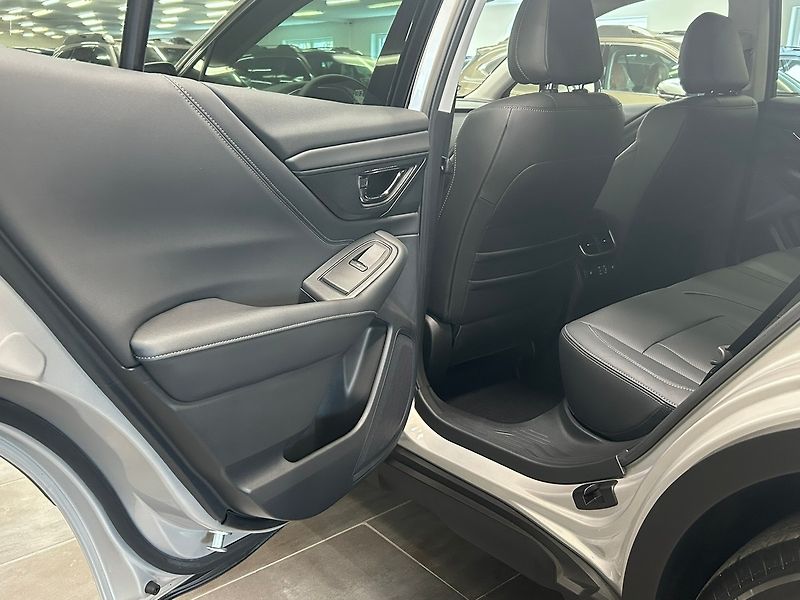 Subaru Outback (2025) 2.5 Comfort 2025 | Záruka - fotka 18 z 49