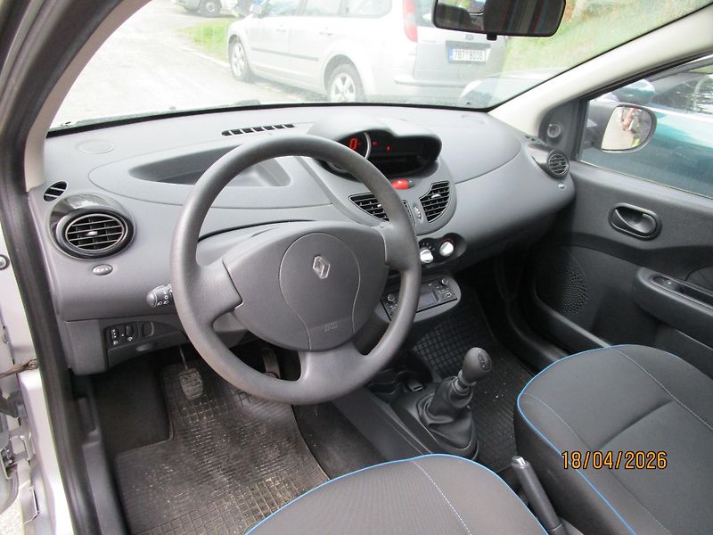 Renault Twingo (2014) 1,2i, klimatizace - fotka 10 z 16