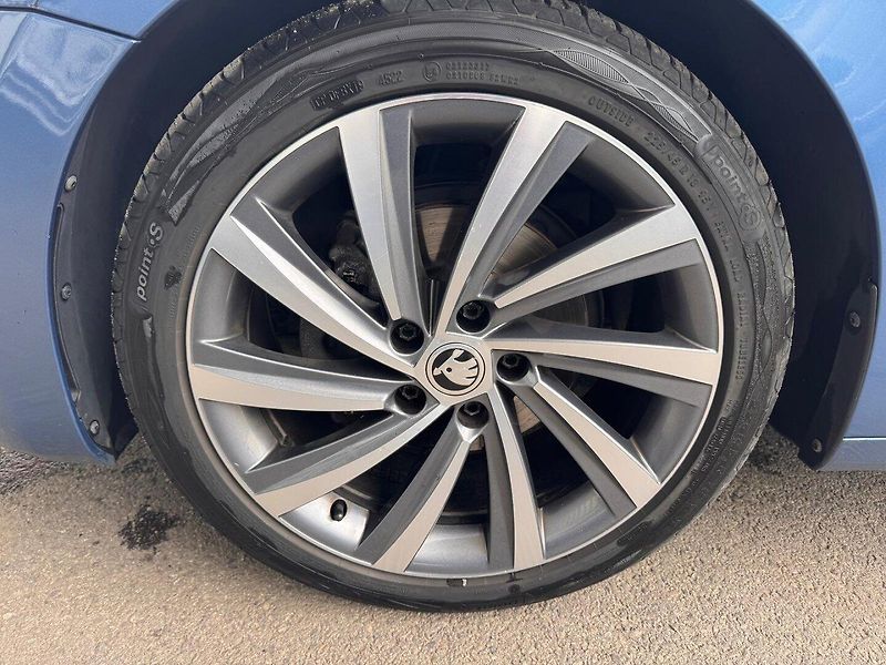 Škoda Octavia (2021) 2.0 TDI - fotka 23 z 24