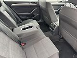 Volkswagen Passat (2022) Variant 2.0 TDI DSG Business - náhled 10