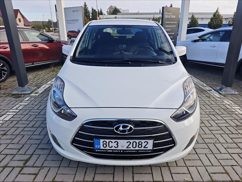 Hyundai ix20 1,6 i CVVT  Trikolor Essential - fotka 9 z 21
