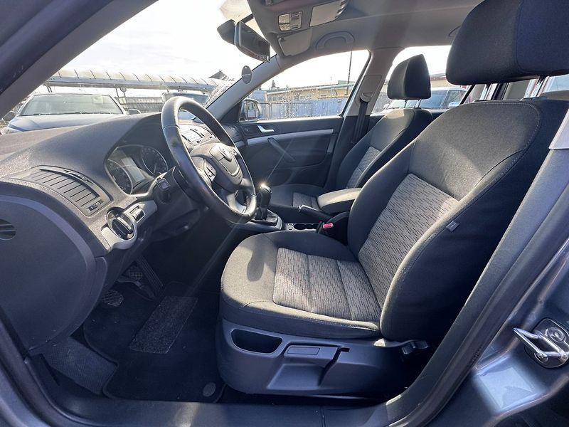 Škoda Octavia (2012) 1,6 TDI 77KW TAŽNÉ SK FACELIFT - fotka 20 z 49