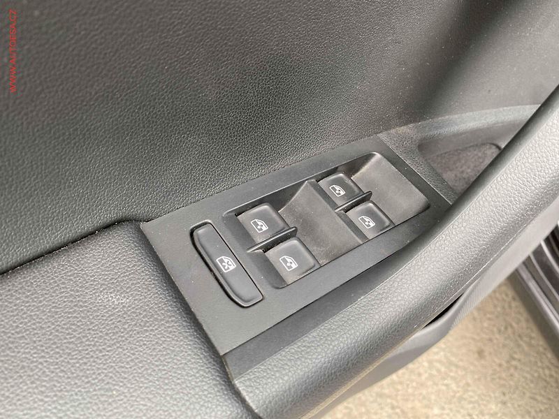 Škoda Octavia (2018) 1.5 TSi, Clever, DSG, LED, TZ - fotka 13 z 19