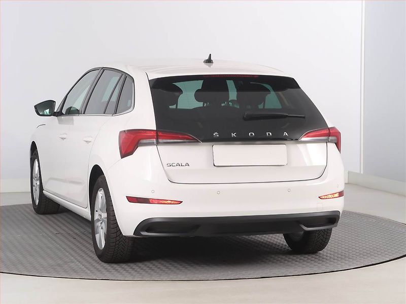 Škoda Scala (2023) Style 1.0 TSI, ČR,1.maj - fotka 4 z 17