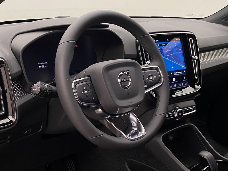 Volvo EX40 (2026) TWIN MOTOR AWD ULTRA - fotka 4 z 66