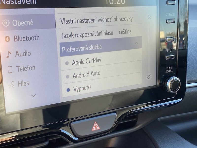 Toyota Yaris 1.5HSD, ČR-1m, Style Tech - fotka 22 z 30