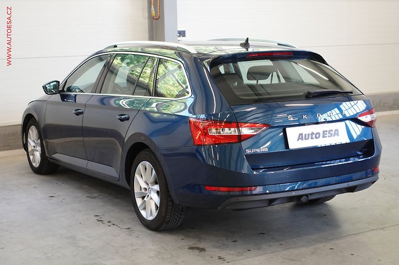 Škoda Superb (2020) 2.0TDi, Style, DSG, LED - fotka 4 z 22