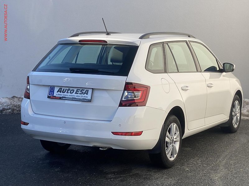 Škoda Fabia (2021) 1.0 TSi, ČR, Style, +kola - fotka 4 z 18