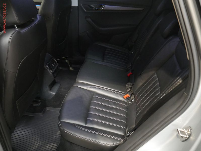 Škoda Karoq (2017) 2.0 TDi 4x4, ČR, Style Plus - fotka 10 z 23