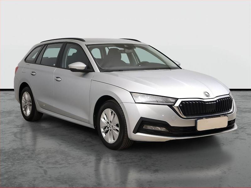 Škoda Octavia (2022) Ambition 2.0 TDI, ČR,1.maj - fotografie inzerátu
