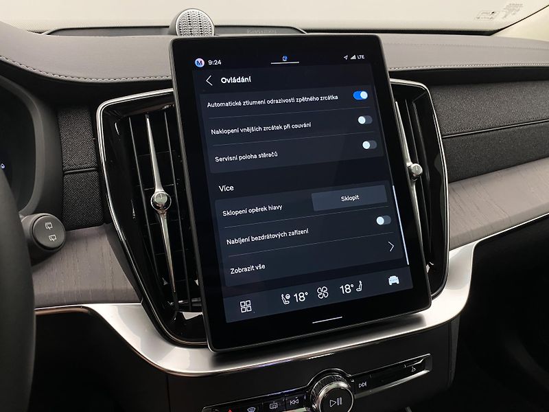 Volvo XC90 (2026) T8 AWD Plug-in DARK ULTRA - fotka 55 z 76