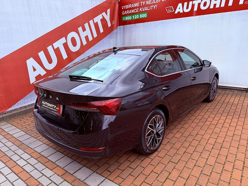 Škoda Octavia 2.0 TDi Style, ČR, 1.Maj, Serv - fotka 7 z 36