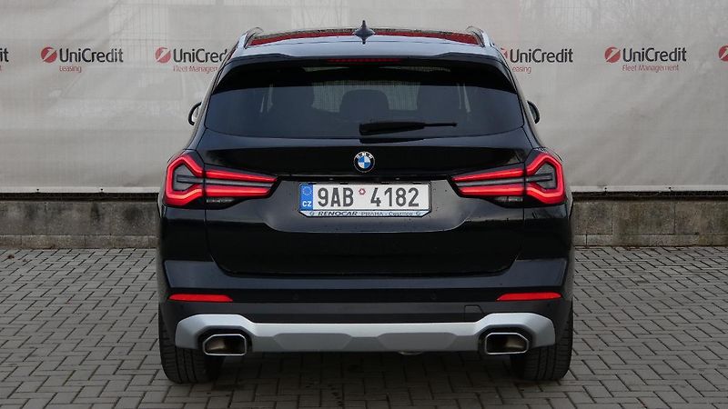 BMW X3 20d xDrive - fotka 4 z 23