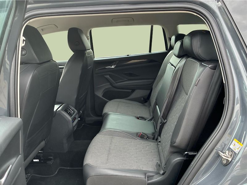 Volkswagen Tayron Life 1,5 eTSI 110 kW mHEV - fotka 12 z 23