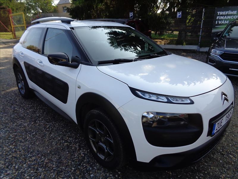 Citroën C4 1,2 - fotka 1 z 15