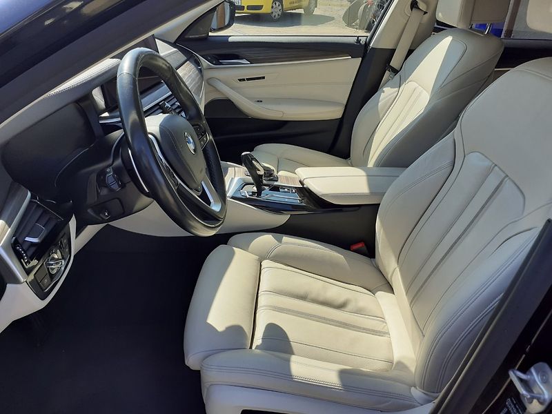 BMW Řada 5 (2020) 540 i xDrive ČR DPH - fotka 21 z 41