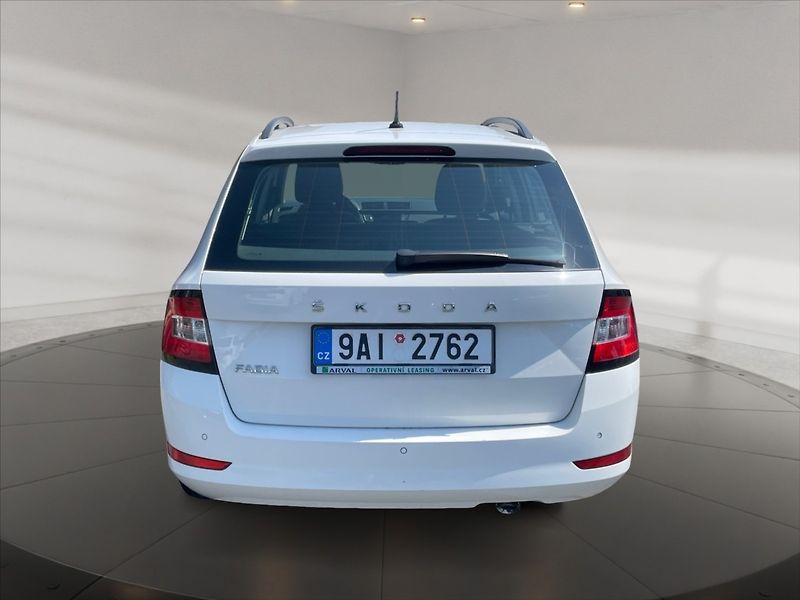 Škoda Fabia 1,0 TSI 70 Ambition - fotka 5 z 11