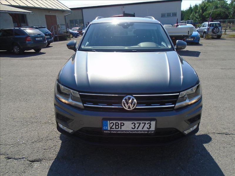 Volkswagen Tiguan 2,0   4X4 110KW - fotka 7 z 27