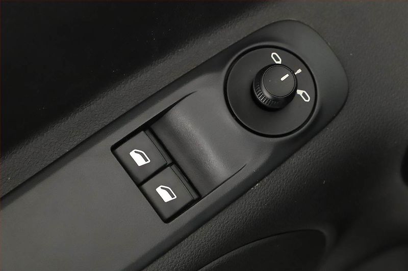 Opel Combo (2023) Edition 1.5 CDTI, 5Míst, ČR - fotka 16 z 20