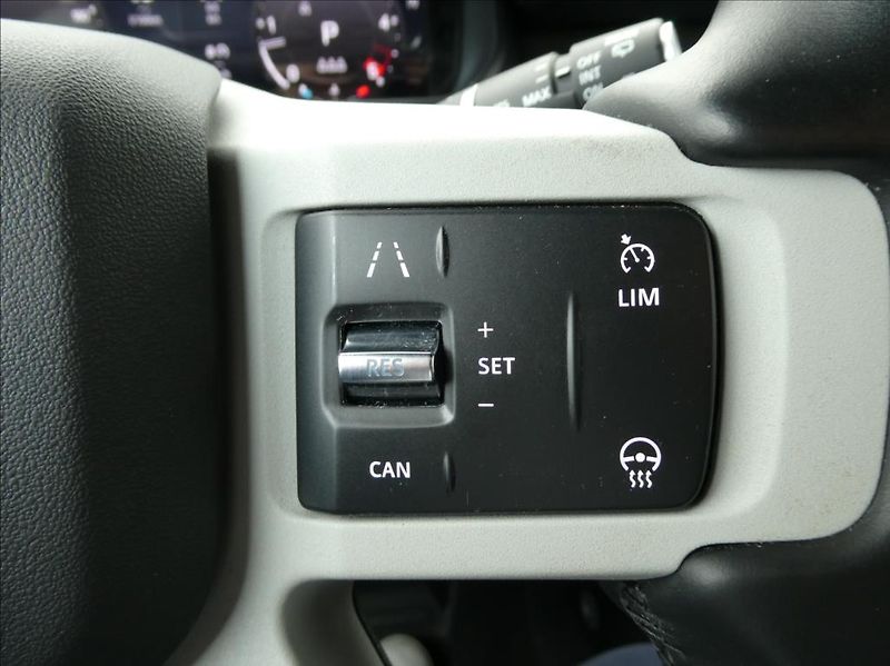Land Rover Defender 3,0 D250 X-Dyn SE,1.maj,ČR,DPH - fotka 22 z 36