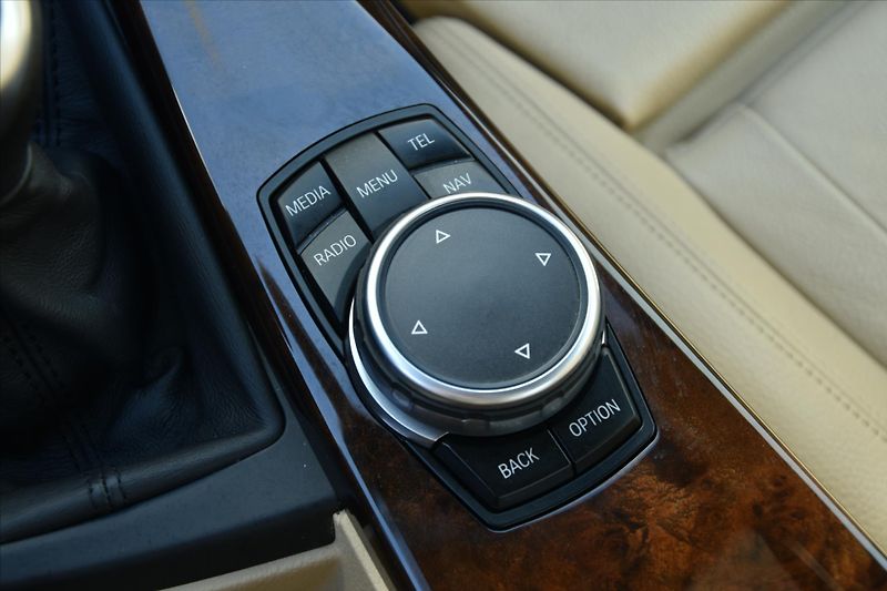 BMW Řada 4 428i 180kW SERVISNÍ KNIHA ČR - fotka 24 z 25