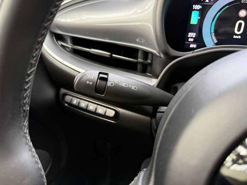 Fiat 500 ICON 42 kWh Kamera - fotka 27 z 35