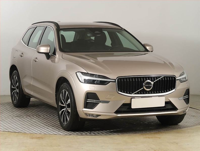 Volvo XC60 (2023) B4 AWD - fotografie inzerátu