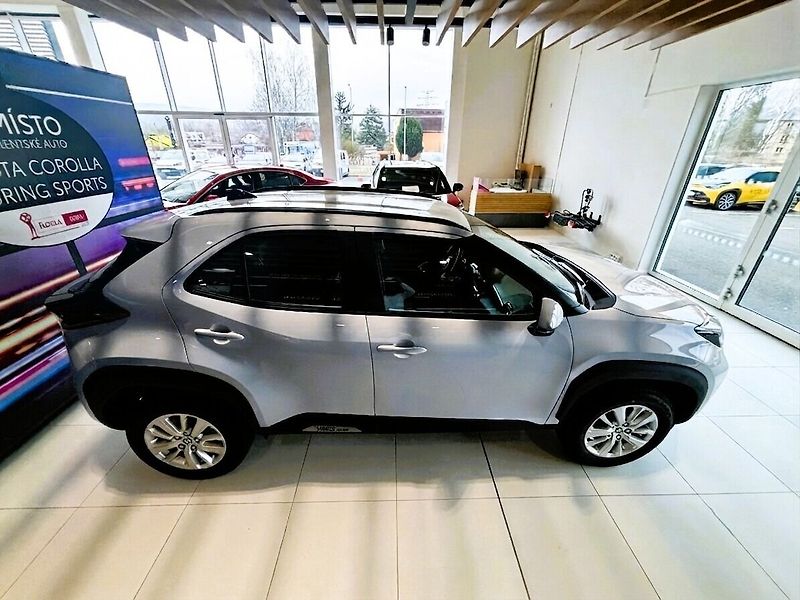 Toyota Yaris Cross 1,5 Comfort 130k - fotka 6 z 7