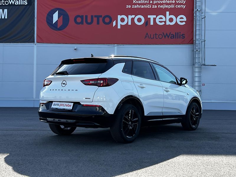 Opel Grandland 1.6PHEV Sport GSLine 165kW DPH - fotka 4 z 25