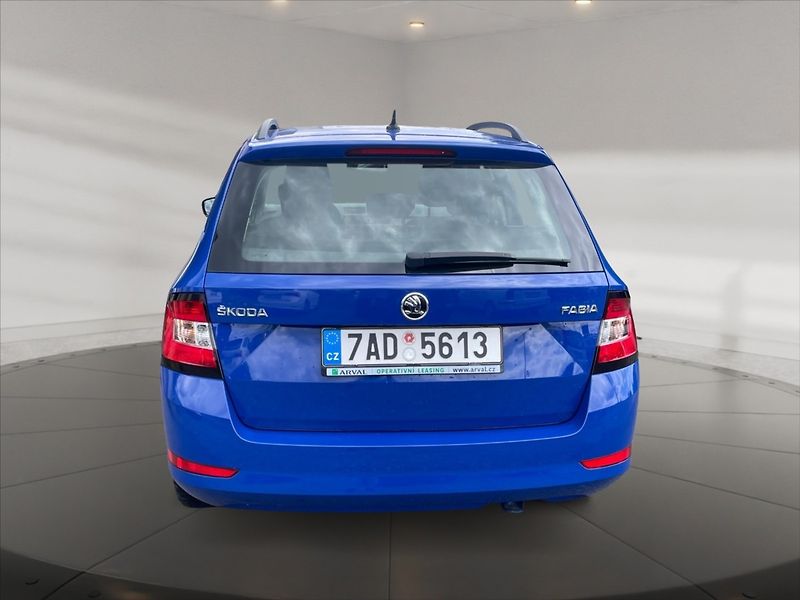 Škoda Fabia 1,0 TSI 70 Active - fotka 5 z 11
