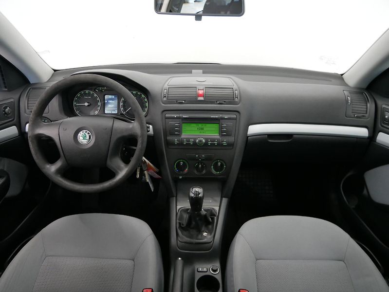Škoda Octavia - fotka 5 z 21