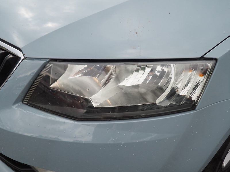 Škoda Octavia (2017) 1.6 TDI, Ambiente - fotka 7 z 33