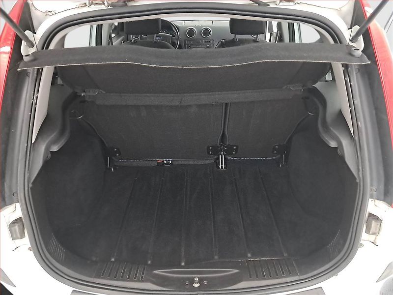 Ford Fusion (2009) 1.4, nová STK, oblíbený vůz - fotka 12 z 13