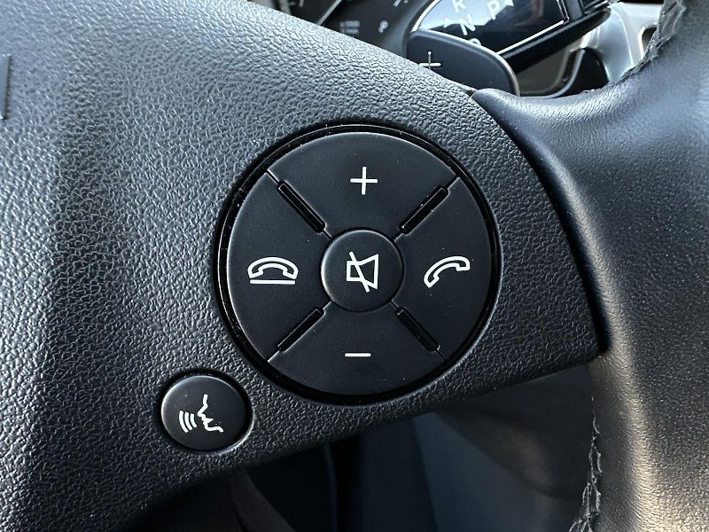 Mercedes-Benz Třídy E 350 4Matic 272PS NAVI KAMERA+P - fotka 15 z 39