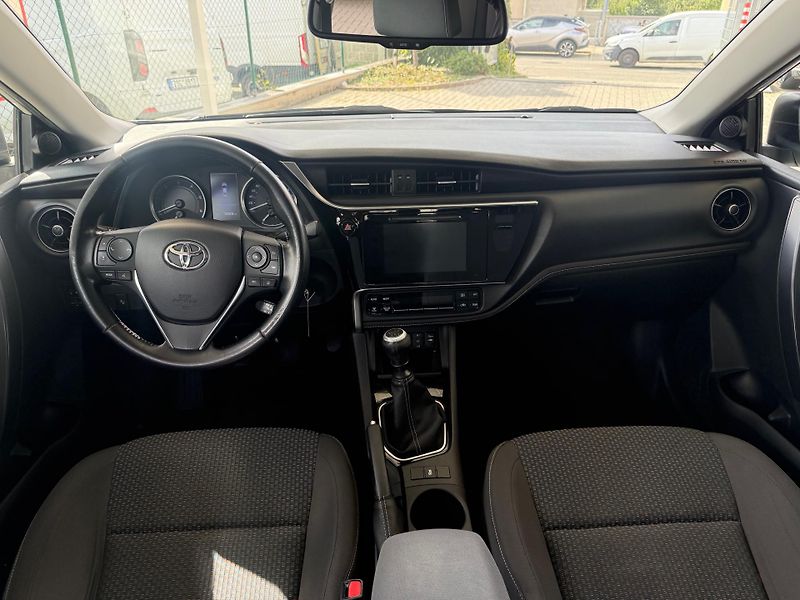 Toyota Corolla 1,4 D-4D Active Trend+ - fotka 9 z 10