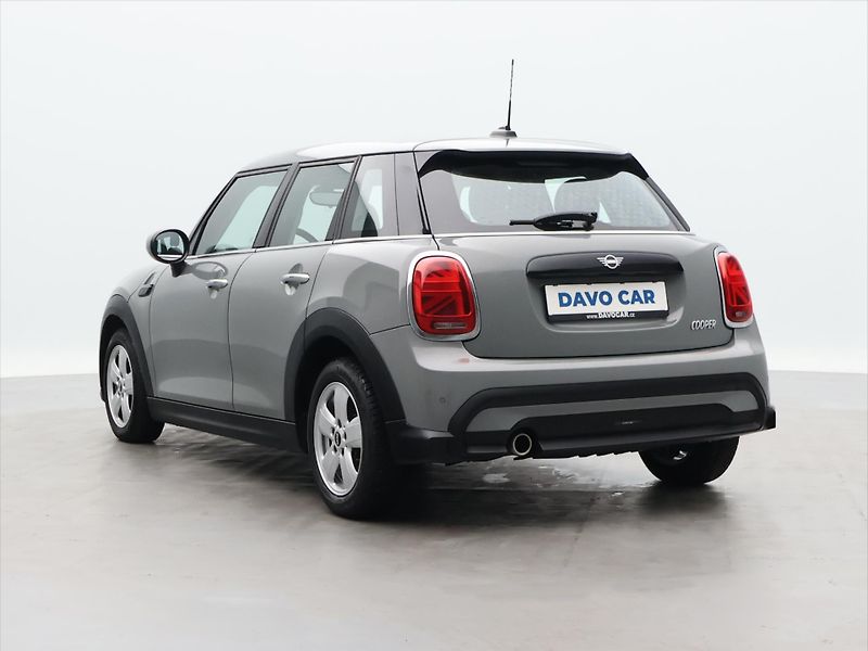 Mini Cooper 1,5 100kW CZ DPH LED - fotka 5 z 35