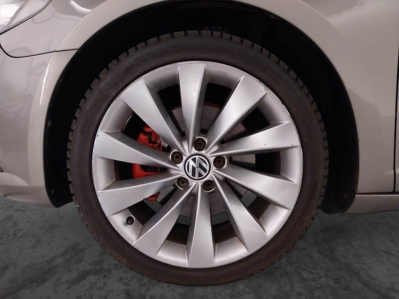 Volkswagen CC (2012) Comfortline 2.0 TDI, Automat - fotka 15 z 28