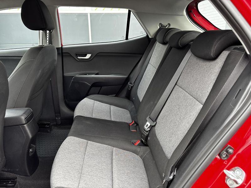 Kia Stonic (2023) Spin 1.2 DPI (62 kW) MAN - fotka 16 z 17