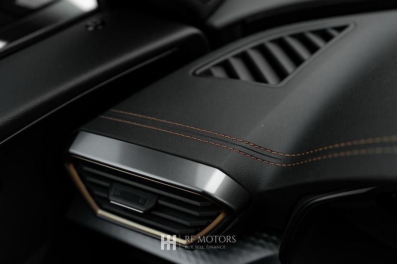 Cupra Formentor (2025) VZ 2,0 TSI 333 4Drive - fotka 39 z 53