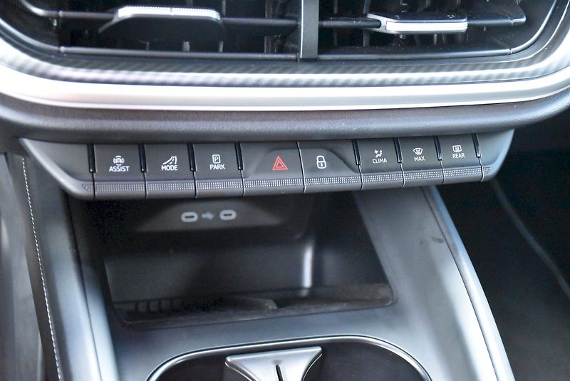 Škoda Enyaq (2026) 85 Sportline 210kW - fotka 23 z 35