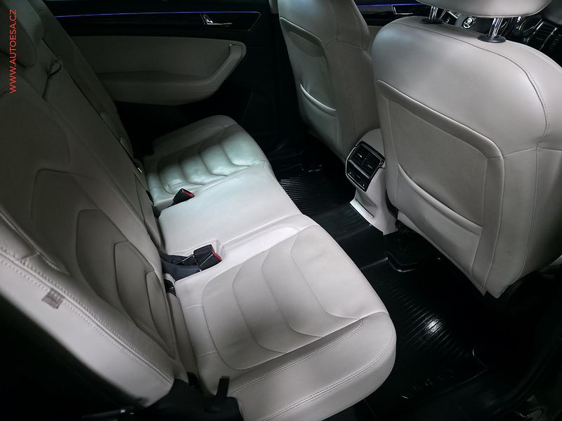 Škoda Kodiaq (2017) 2.0 TDi 4x4, 7míst, ČR - fotka 12 z 18