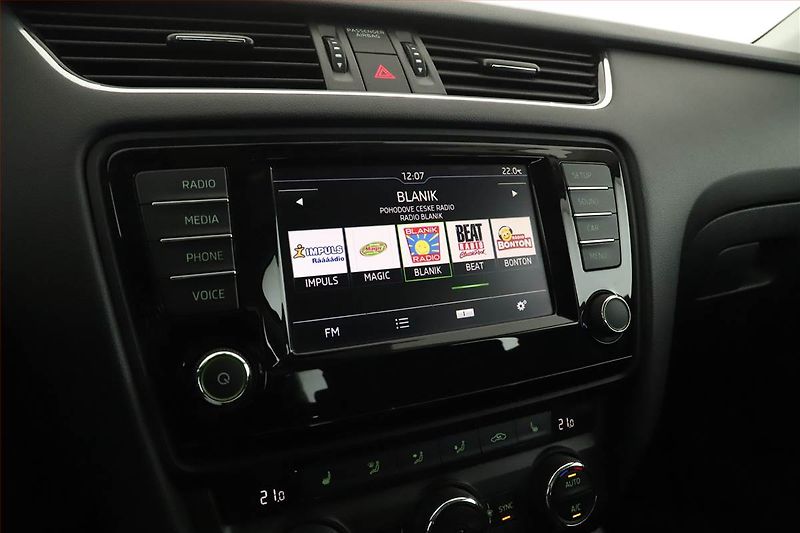 Škoda Octavia (2017) Style Plus 1.6 TDI, Tempomat - fotka 9 z 14