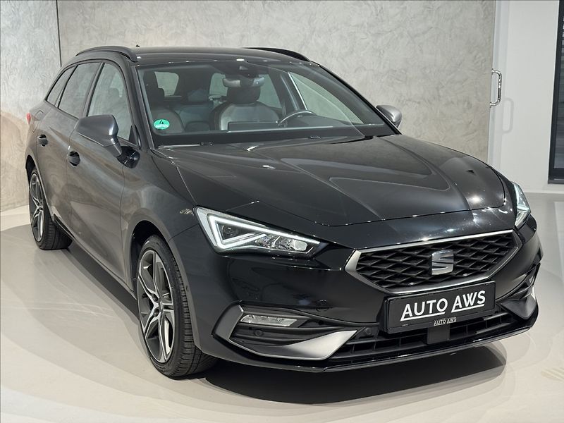 Seat Leon 1,4 TSi  e-Hybrid FR Line LED - fotka 4 z 50