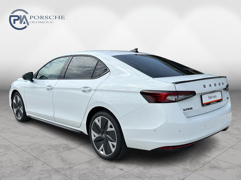 Škoda Superb 2.0TDI 142kW SPORTLINE 4X4 DSG - fotka 6 z 30