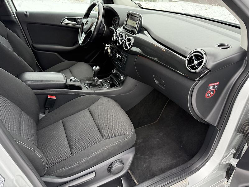 Mercedes-Benz Třídy B 180CDI TAŽNÉ - fotka 12 z 22