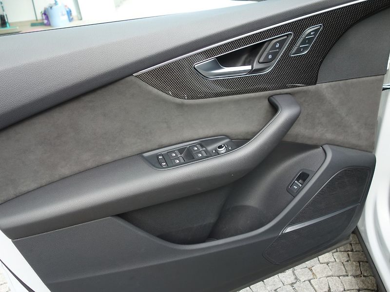Audi SQ7 (2022) 4.0*TFSI*373KW*TOP-VÝB*ZÁRUKA! - fotka 39 z 50