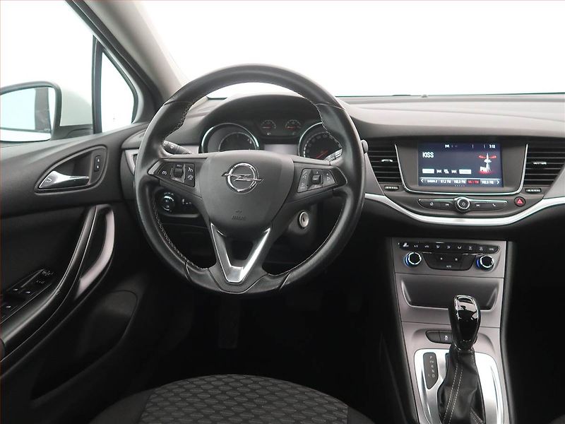Opel Astra (2016) 1.6 CDTI, Automat, Serv.kniha - fotka 7 z 15