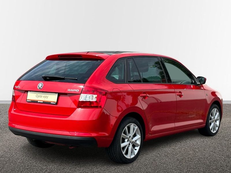 Škoda Rapid ELEGANCE - fotka 2 z 25